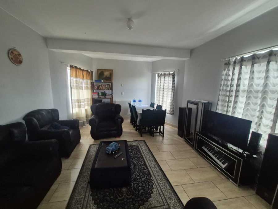 2 Bedroom Property for Sale in Port Elizabeth Central Eastern Cape